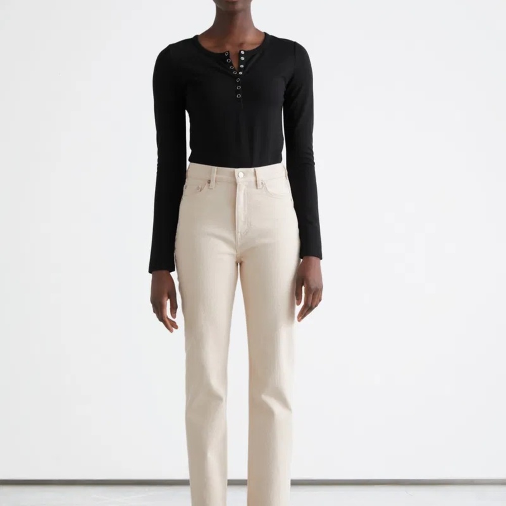 & Other Stories Favourite Cut Cropped Cream/Natural Jeans in size 27